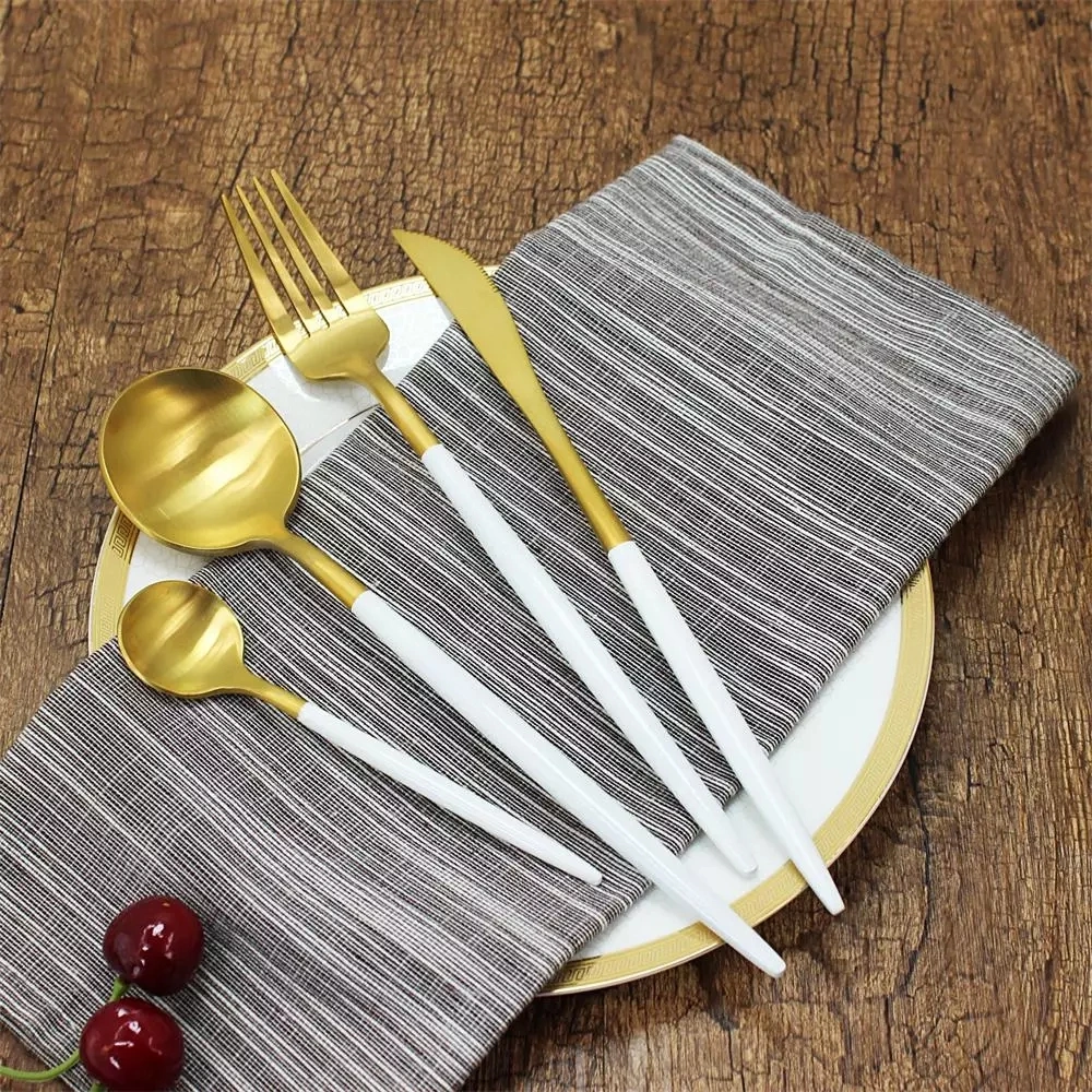 Stainless Steel Gold PVD Titanium Cutlery Restaurant Gold Cutlery Set Luxury Wedding Gold Flatware Set Matte Stainless Steel Cutlery for Domestic/Commerical